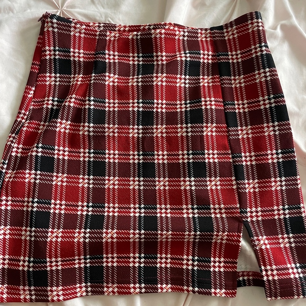 red and black plaid miniskirt with slit